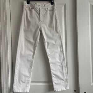 Levi’s Women’s White Wedgie Straight Fit Jeans Sz 29X28